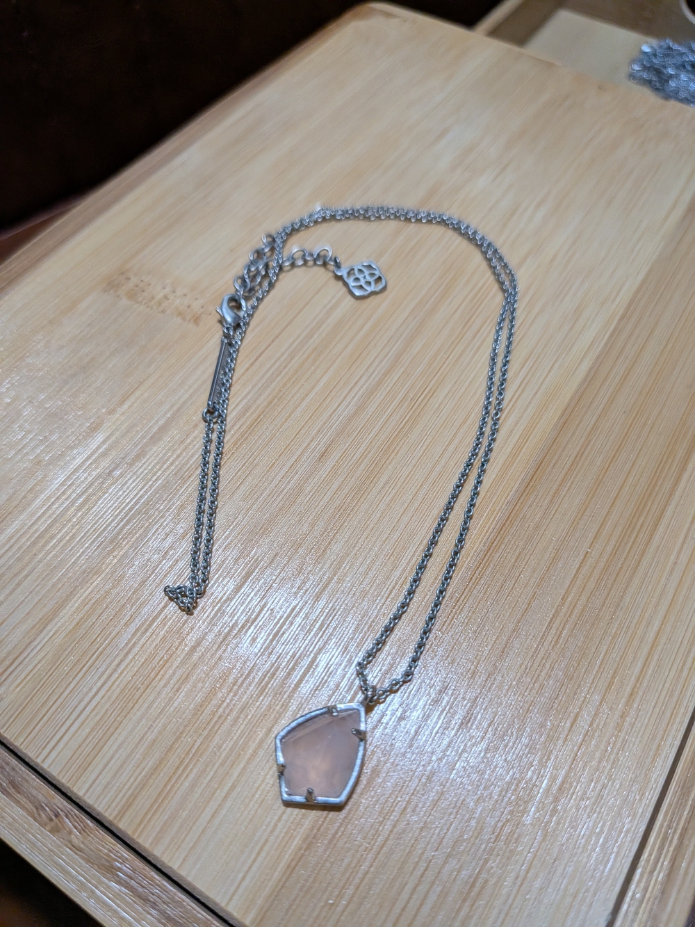 Kendra Scott: Silver Necklace with Rose Quartz Pendant
